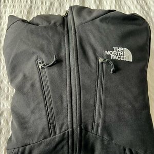 GUC Men’s Small North Face Insulated Hooded Jacket